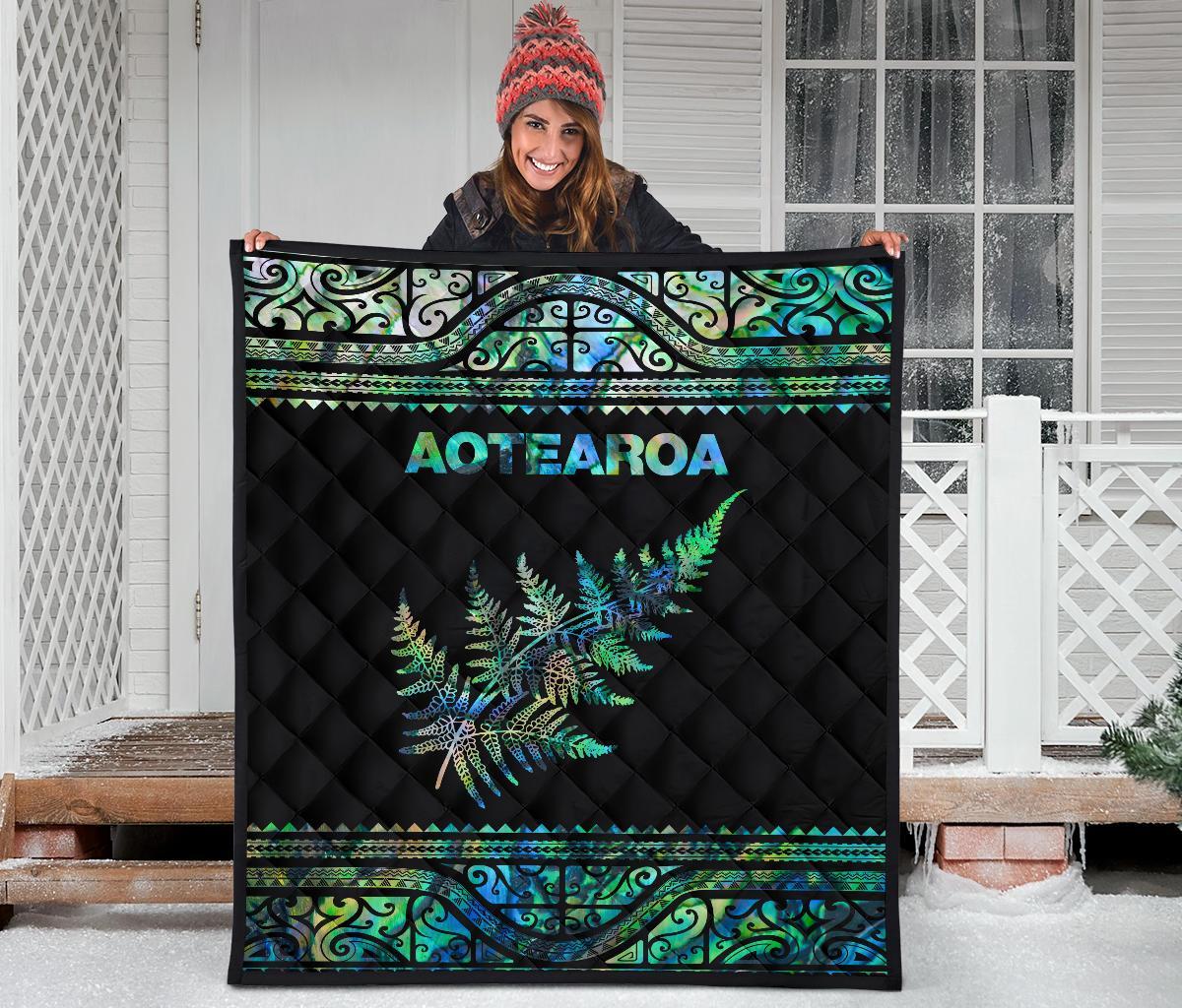 aotearoa-new-zealand-maori-premium-quilt-silver-fern-paua-shell