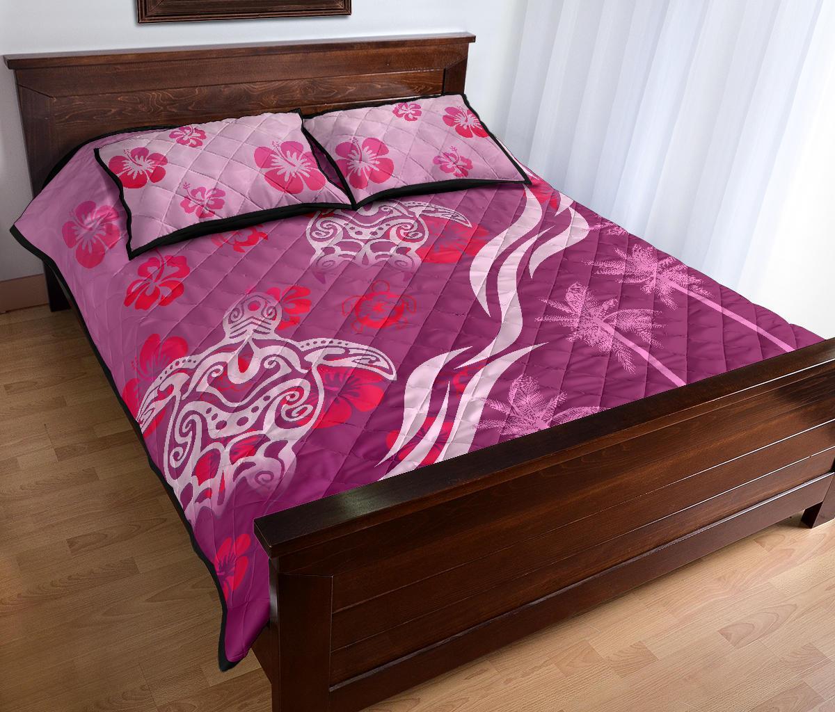 pink-turtle-hibiscus-quilt-bed-set