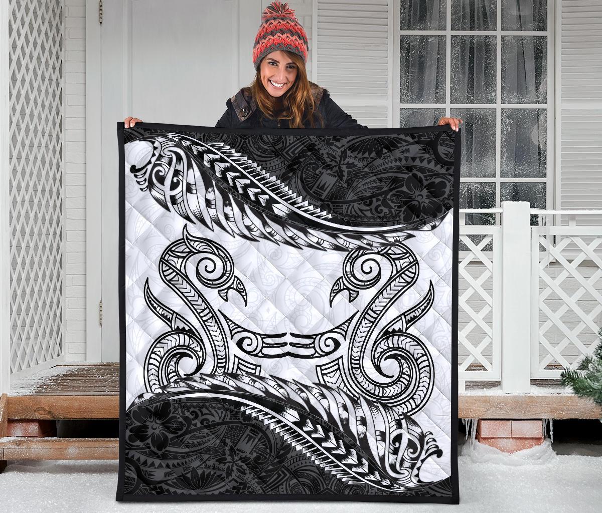 aotearoa-premium-quilt-maori-manaia-with-silver-fern