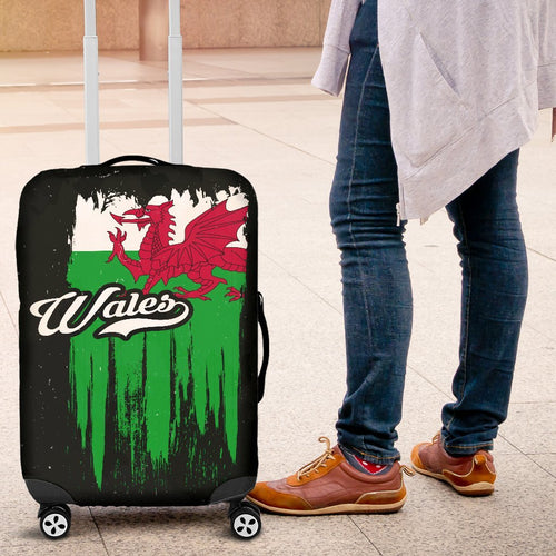 wales-vintage-flag-luggage-cover