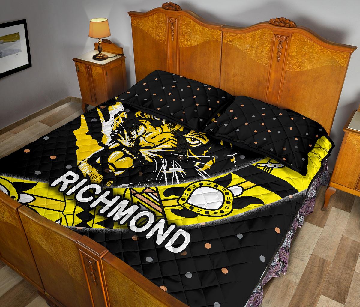 richmond-quilt-bed-set-tigers-dotted