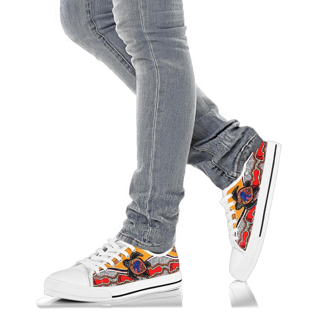 canvas-shoes-aboriginal-patterns-shoes-turtle-low-top