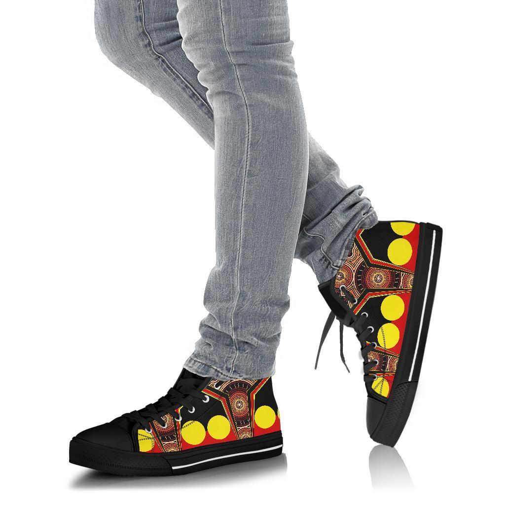high-top-shoe-aboriginal-with-dot-painting-art