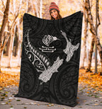 new-zealand-heart-premium-blanket-map-kiwi-mix-silver-fern-white