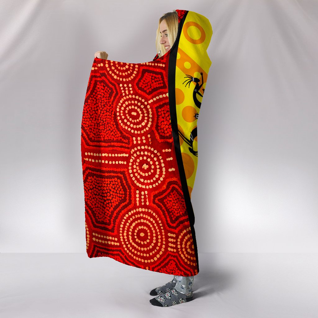 aboriginal-hooded-balnket-dreamtime-koori-dance-dot-acrylic-paint