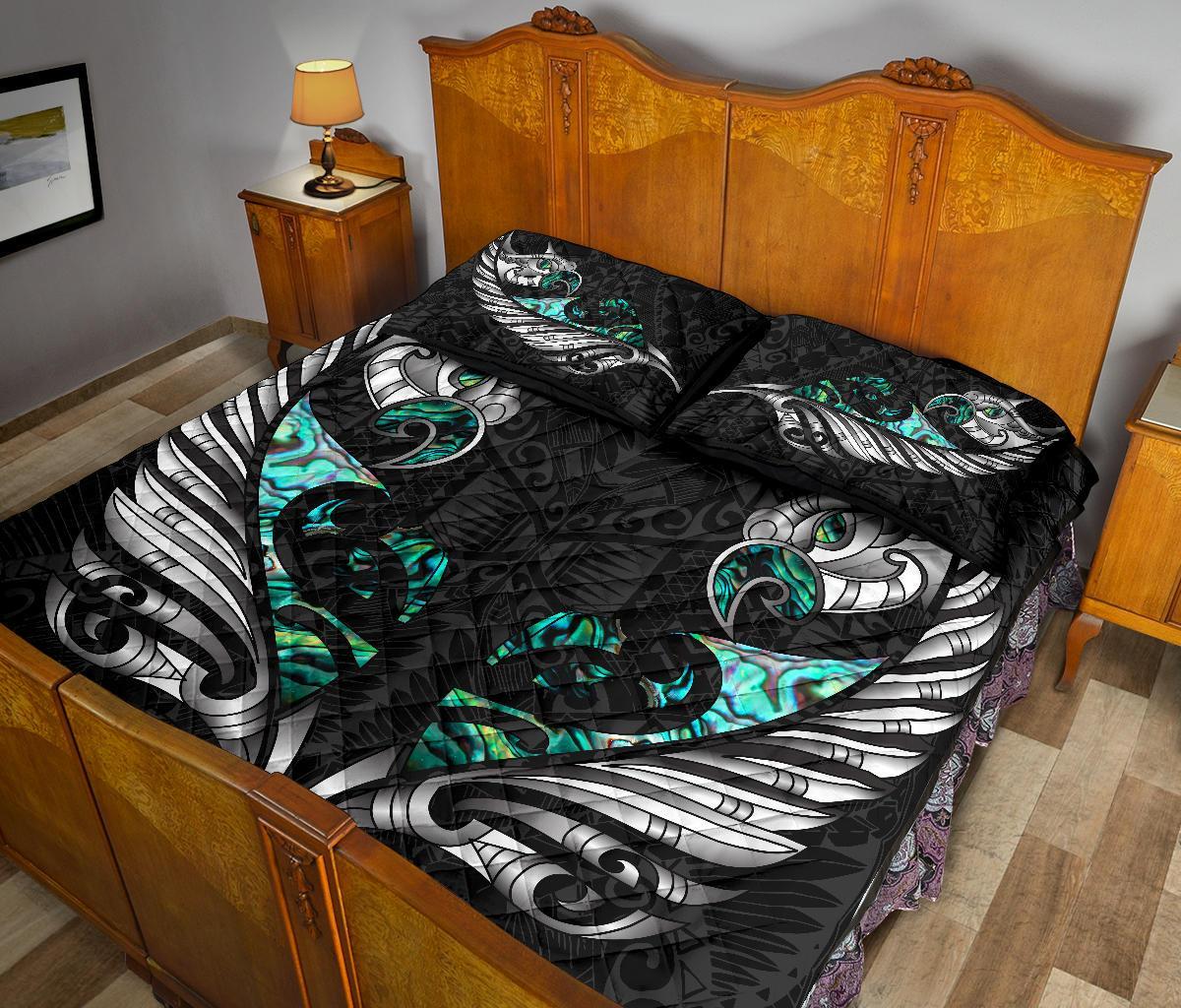 new-zealand-quilt-bed-set-manaia-paua-fern-wing-white