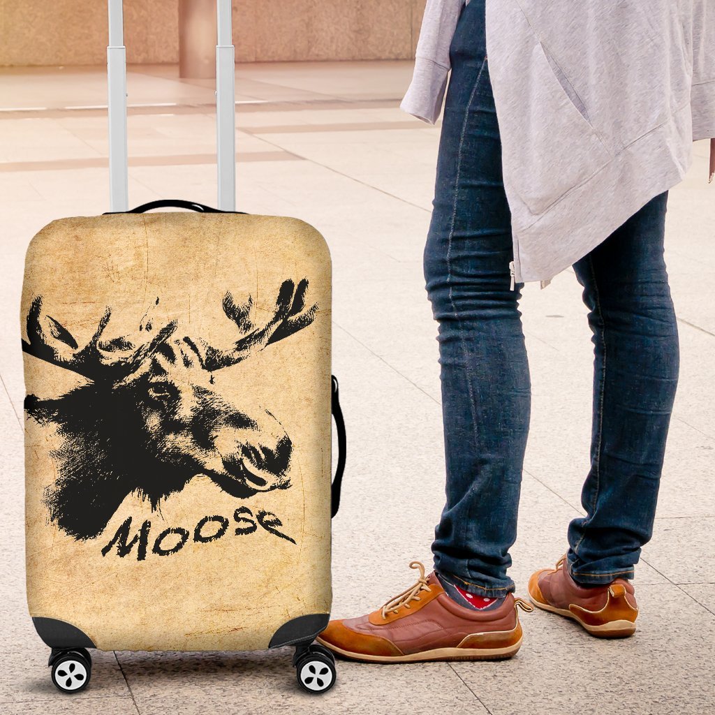 canada-moose-artwork-luggage-cover