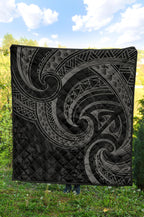new-zealand-maori-mangopare-premium-quilt-polynesian-black