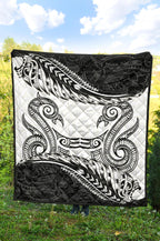 aotearoa-premium-quilt-maori-manaia-with-silver-fern