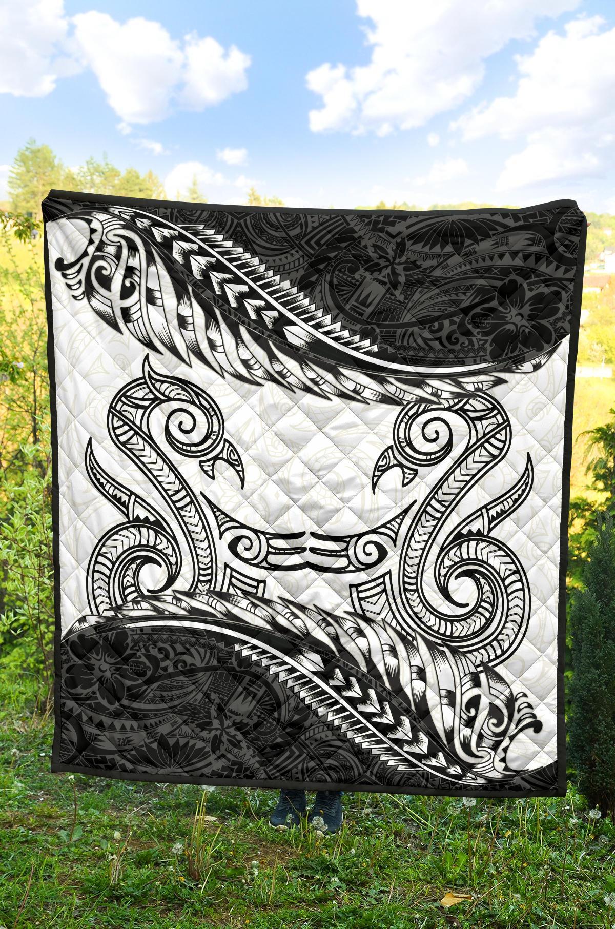 aotearoa-premium-quilt-maori-manaia-with-silver-fern