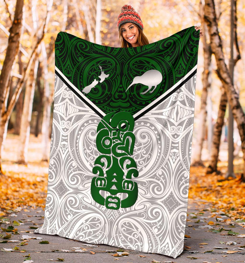 new-zealand-maori-rugby-premium-blanket-pride-version-white