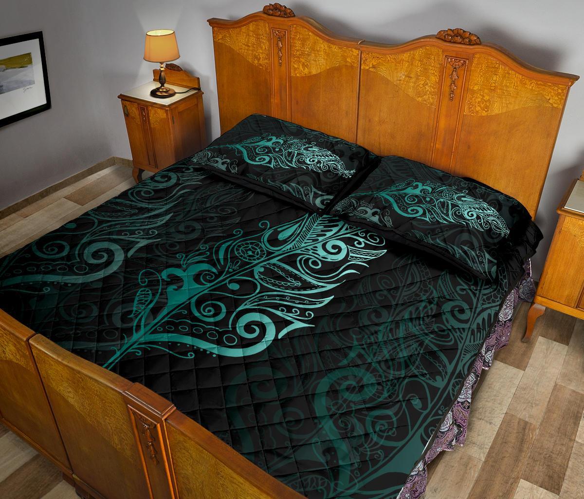 light-silver-fern-new-zealand-quilt-bed-set-turquoise