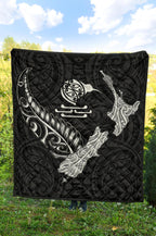 new-zealand-heart-premium-quilt-map-kiwi-mix-silver-fern-white