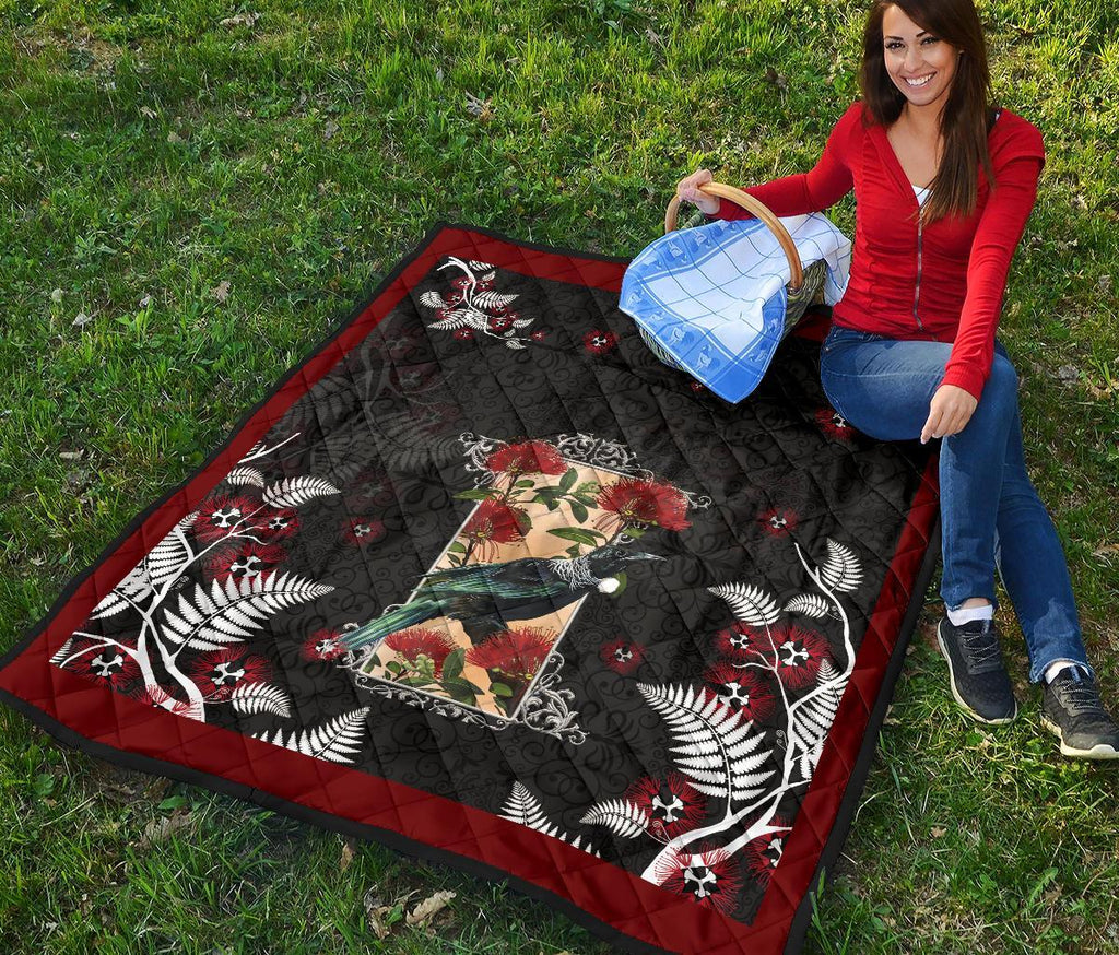 tui-and-pohutukawa-new-version-quilt