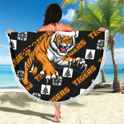 wests-christmas-beach-blanket-tigers-fancy