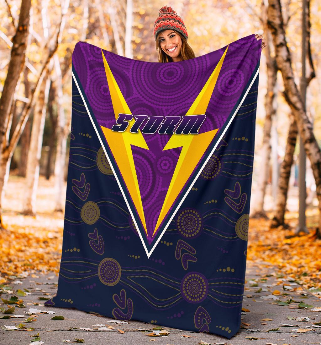 storm-premium-blanket-indigenous-artsy-style