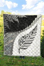 paua-shell-maori-silver-fern-quilt-white