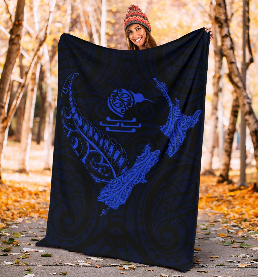 new-zealand-heart-premium-blanket-map-kiwi-mix-silver-fern-blue