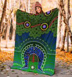 torres-strait-premium-blanket-dhari-and-dot-patterns