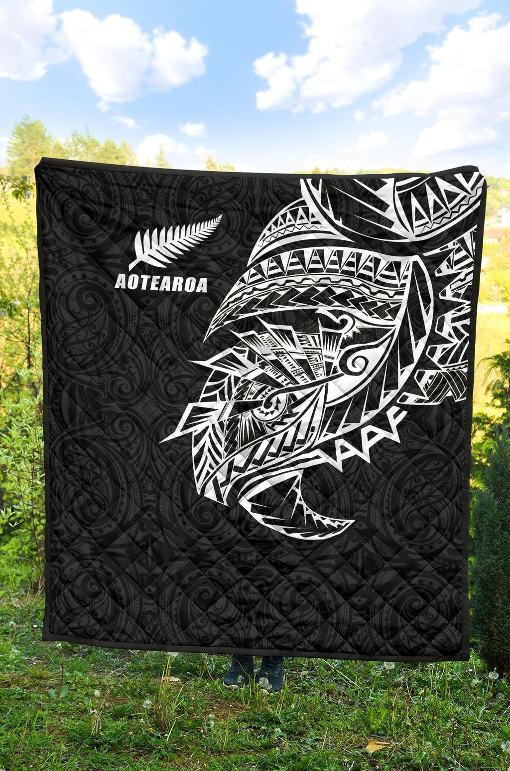 maori-tattoo-premium-quilt-polynesian-style-black