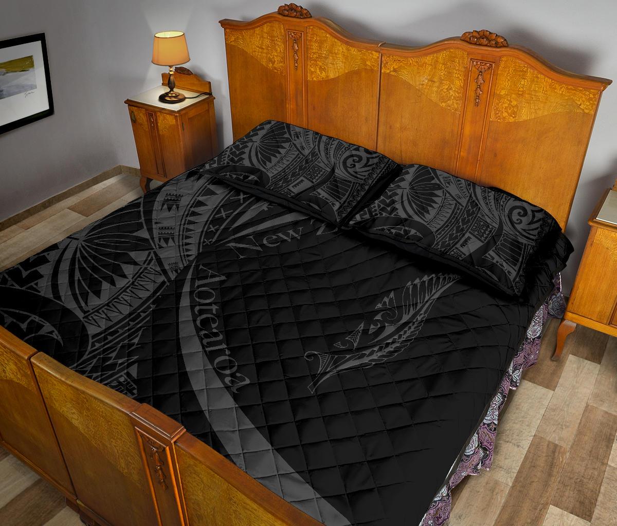 new-zealand-silver-fern-quilt-bed-set-maori-tattoo-circle-style