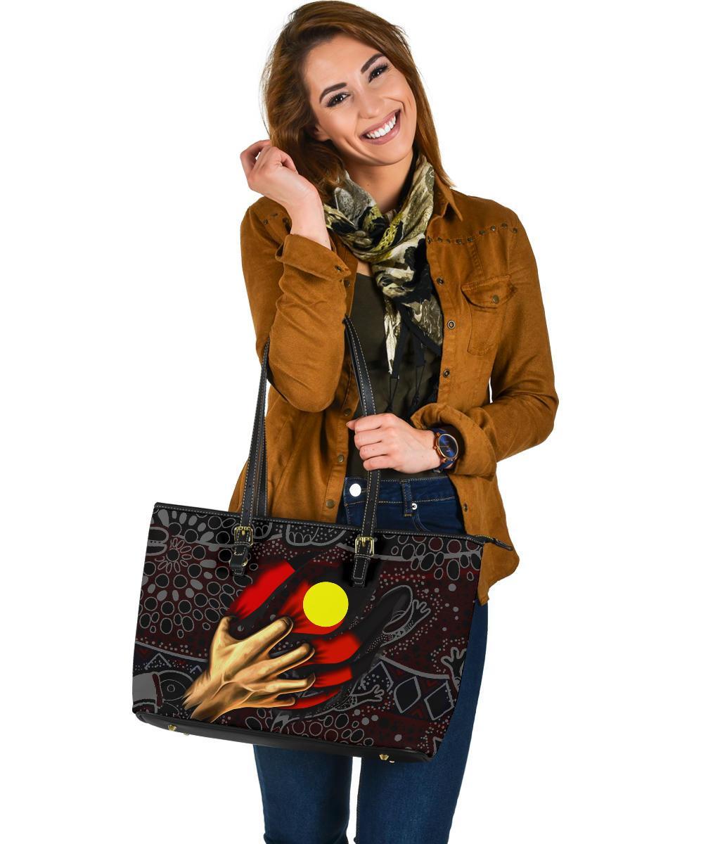 aboriginal-leather-tote-bag-aboriginal-blood-in-me