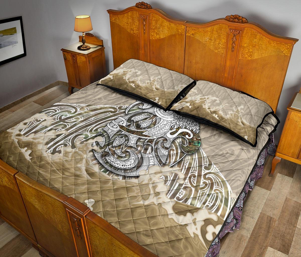maori-manaia-the-golden-sea-quilt-bed-set
