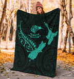 new-zealand-heart-premium-blanket-map-kiwi-mix-silver-fern-turquoise