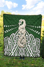 maori-moko-tattoo-premium-quilt-manaia-pounamu