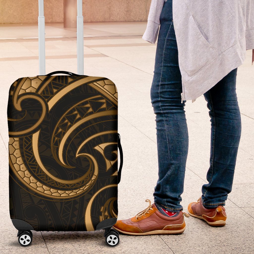 new-zealand-maori-mangopare-luggage-covers-polynesian-gold
