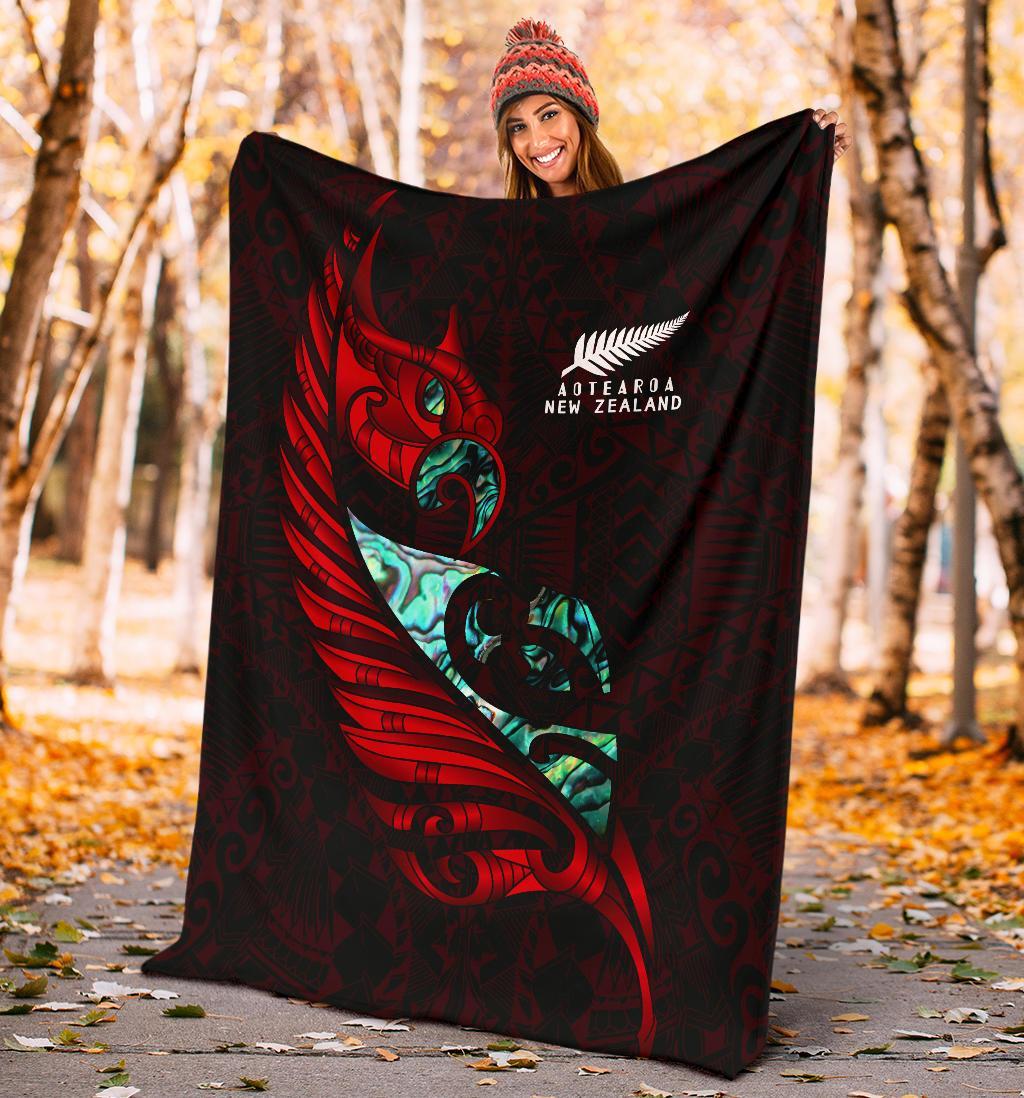 new-zealand-premium-blanket-manaia-paua-fern-wing-red