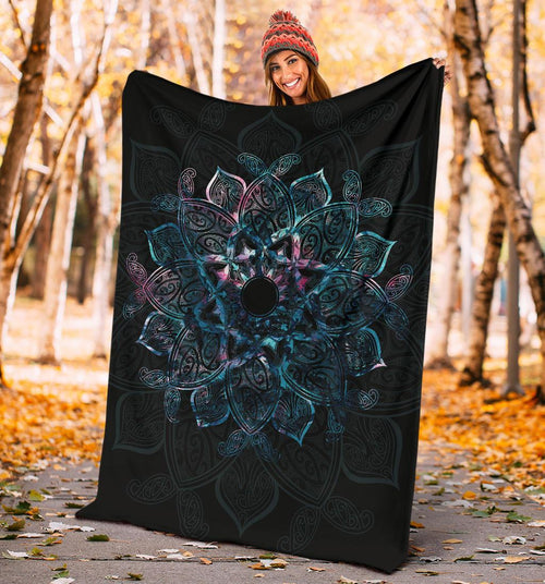 maori-mandala-blanket-paua-shell