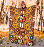 blankets-aboriginal-family-with-dot-painting-art
