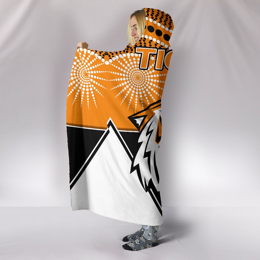 tigers-hooded-blanket-wests-indigenous-newest-1
