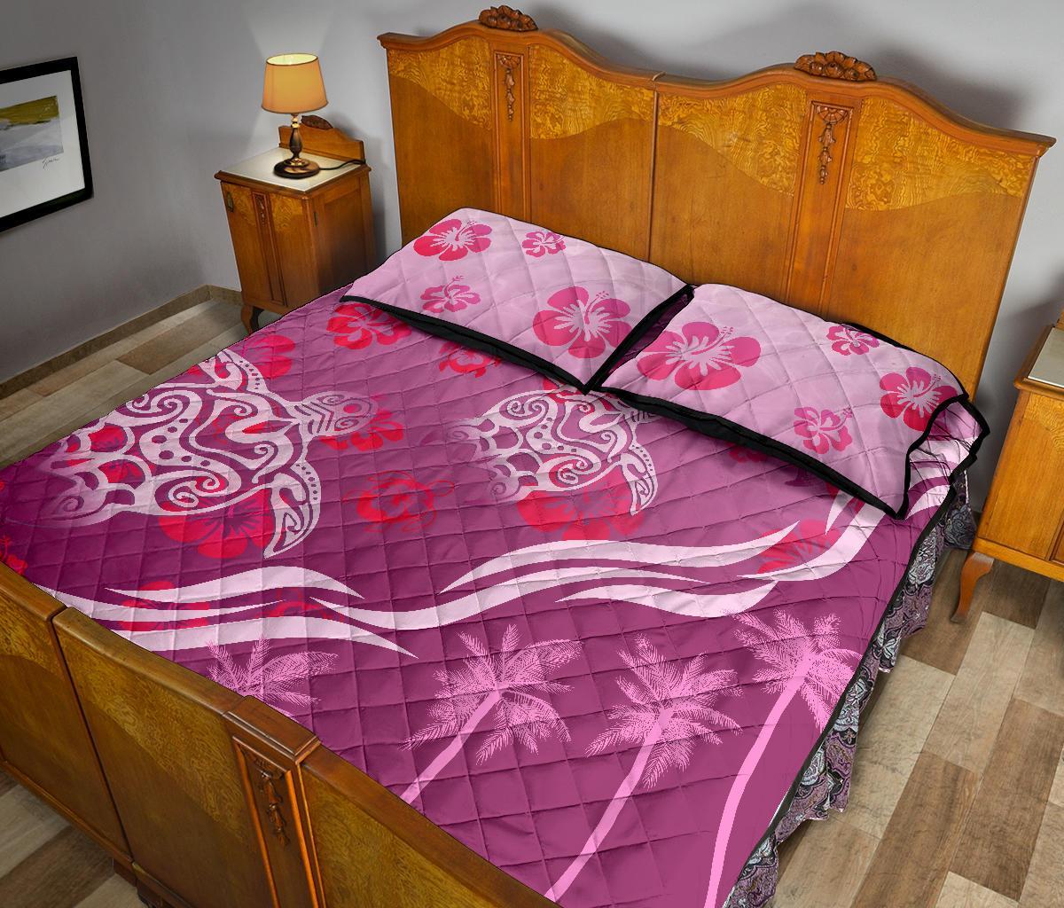 pink-turtle-hibiscus-quilt-bed-set