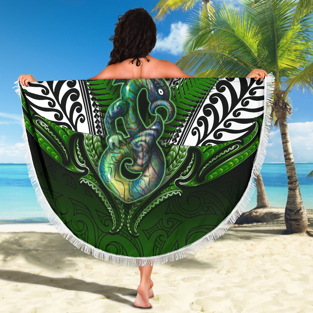 manaia-mythology-beach-blanket-silver-fern-maori-tattoo