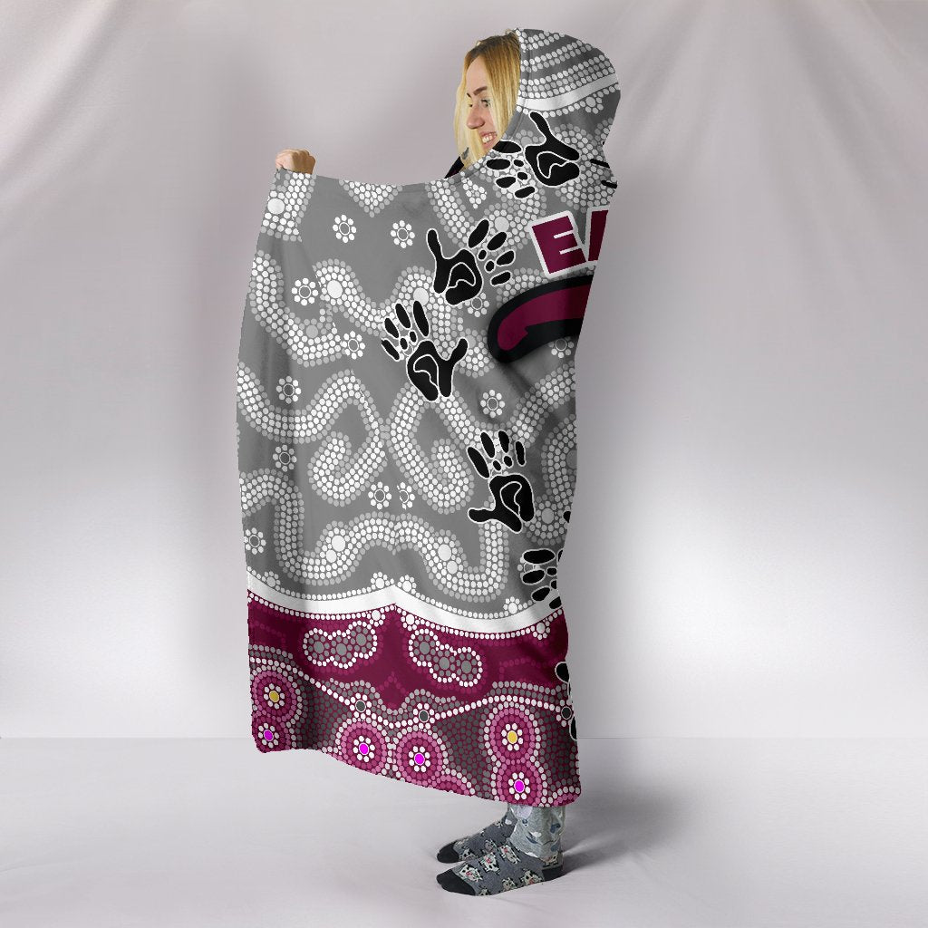 sea-eagles-hooded-blanket-aboriginal-style