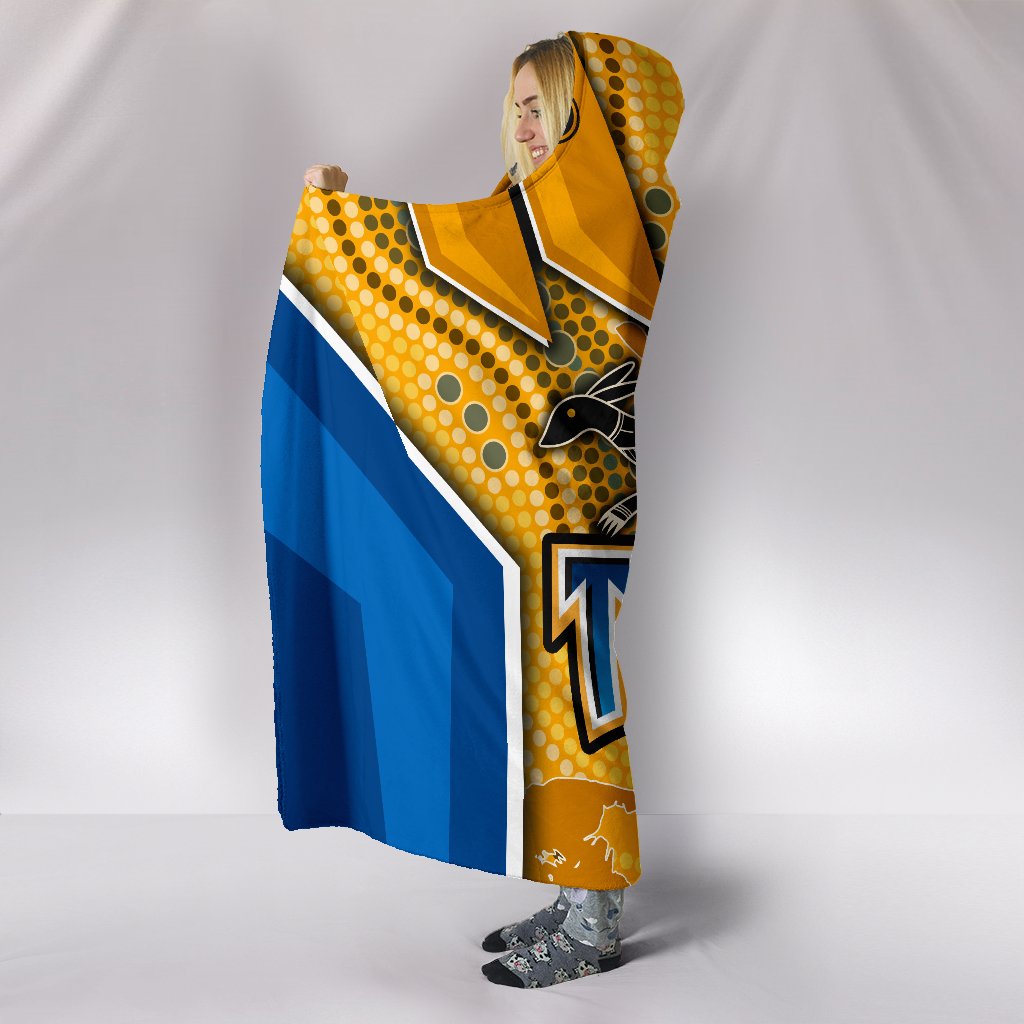 titans-hooded-blanket-gold-coast-aboriginal-armor-version