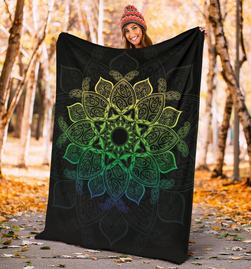 maori-mandala-blanket-green