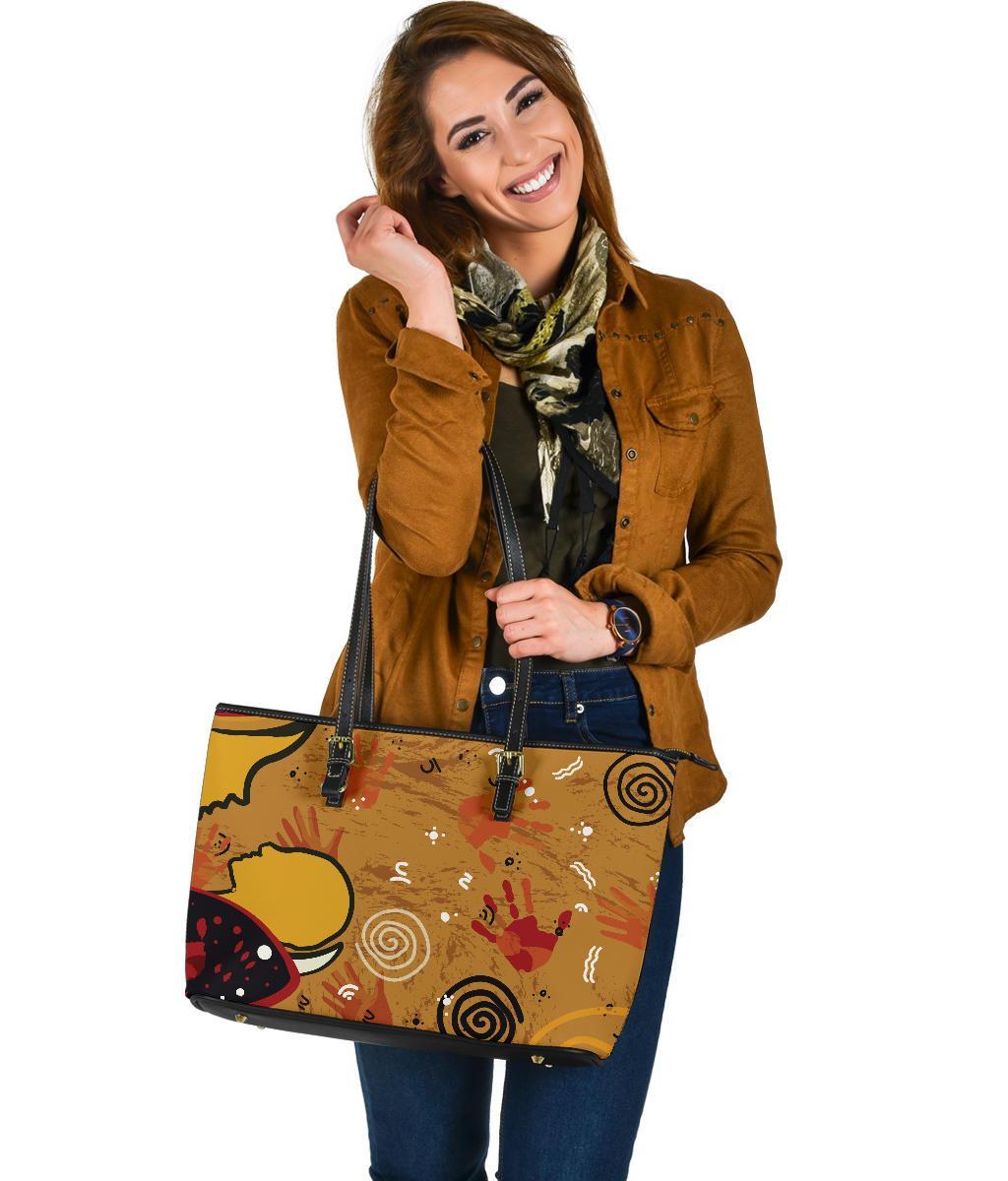 leather-tote-bag-mother-and-son-hand-art