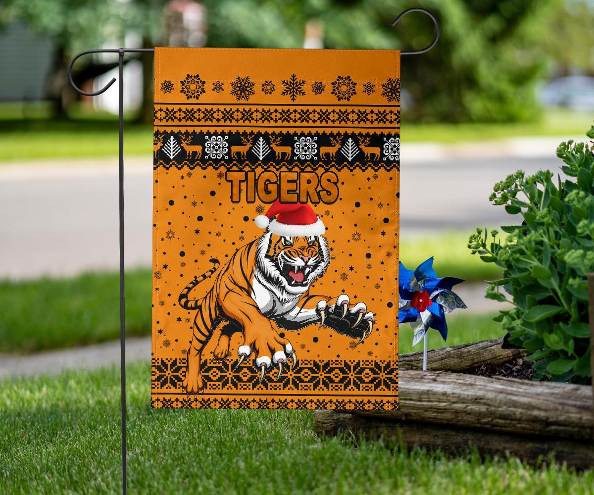 wests-christmas-flag-tigers-unique-vibes-orange