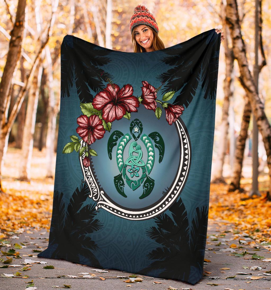 new-zealand-premium-blanket-polynesian-ohana-turtle-hibiscus-mother-son