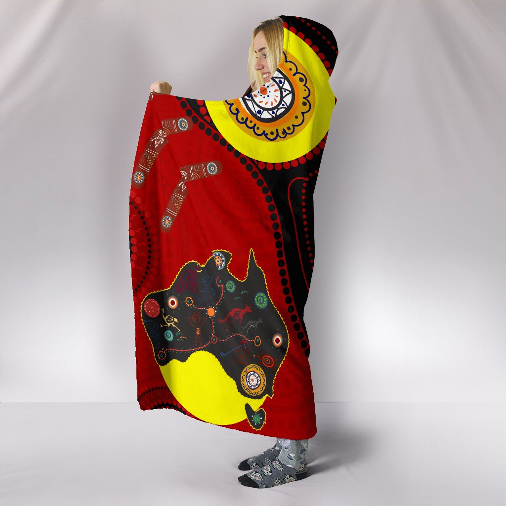 aboriginal-hooded-balnket-aboriginal-dot-patterns-map