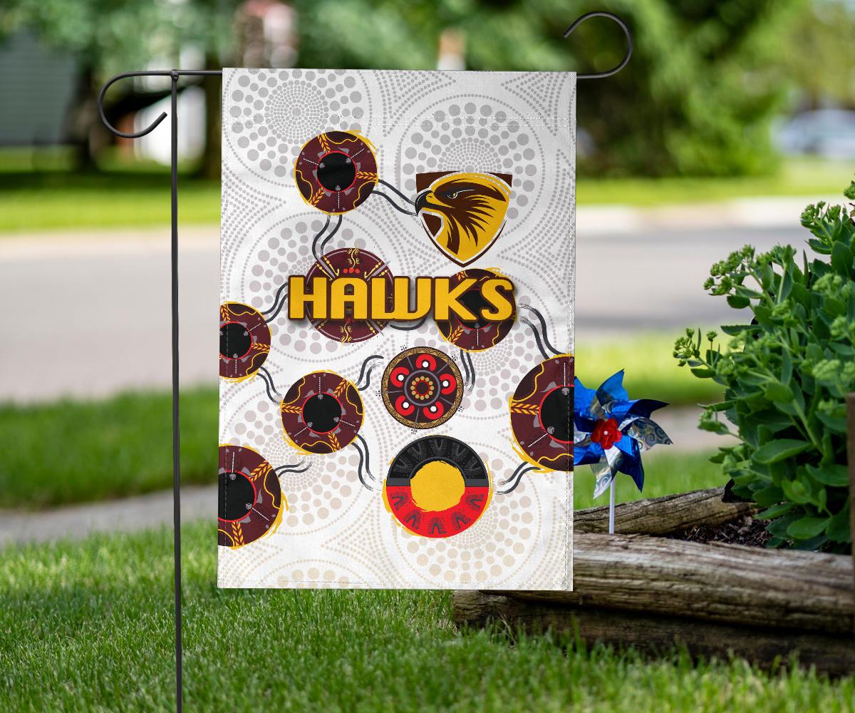 hawthorn-flag-hawks-indigenous-white