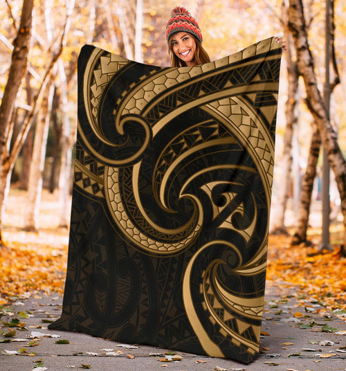 new-zealand-maori-mangopare-premium-blanket-polynesian-gold
