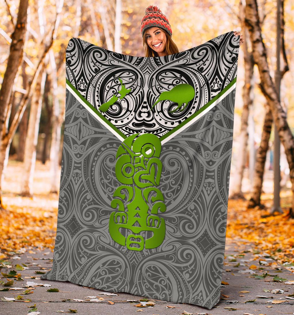 new-zealand-maori-rugby-premium-blanket-pride-version-gray