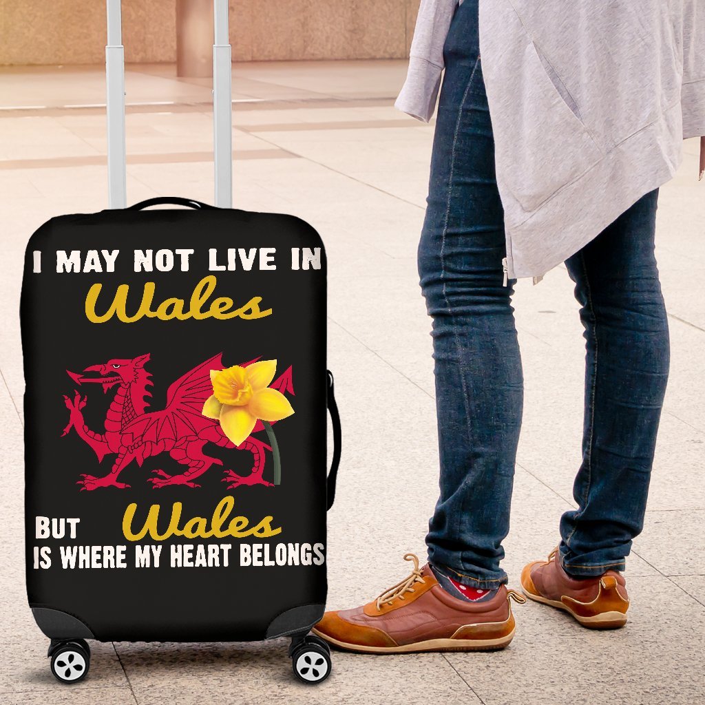 wales-where-my-heart-belongs-luggage-cover
