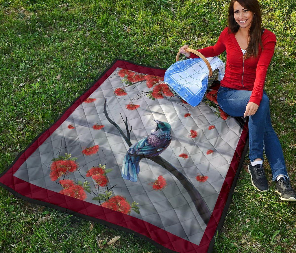 tui-bird-by-night-quilt