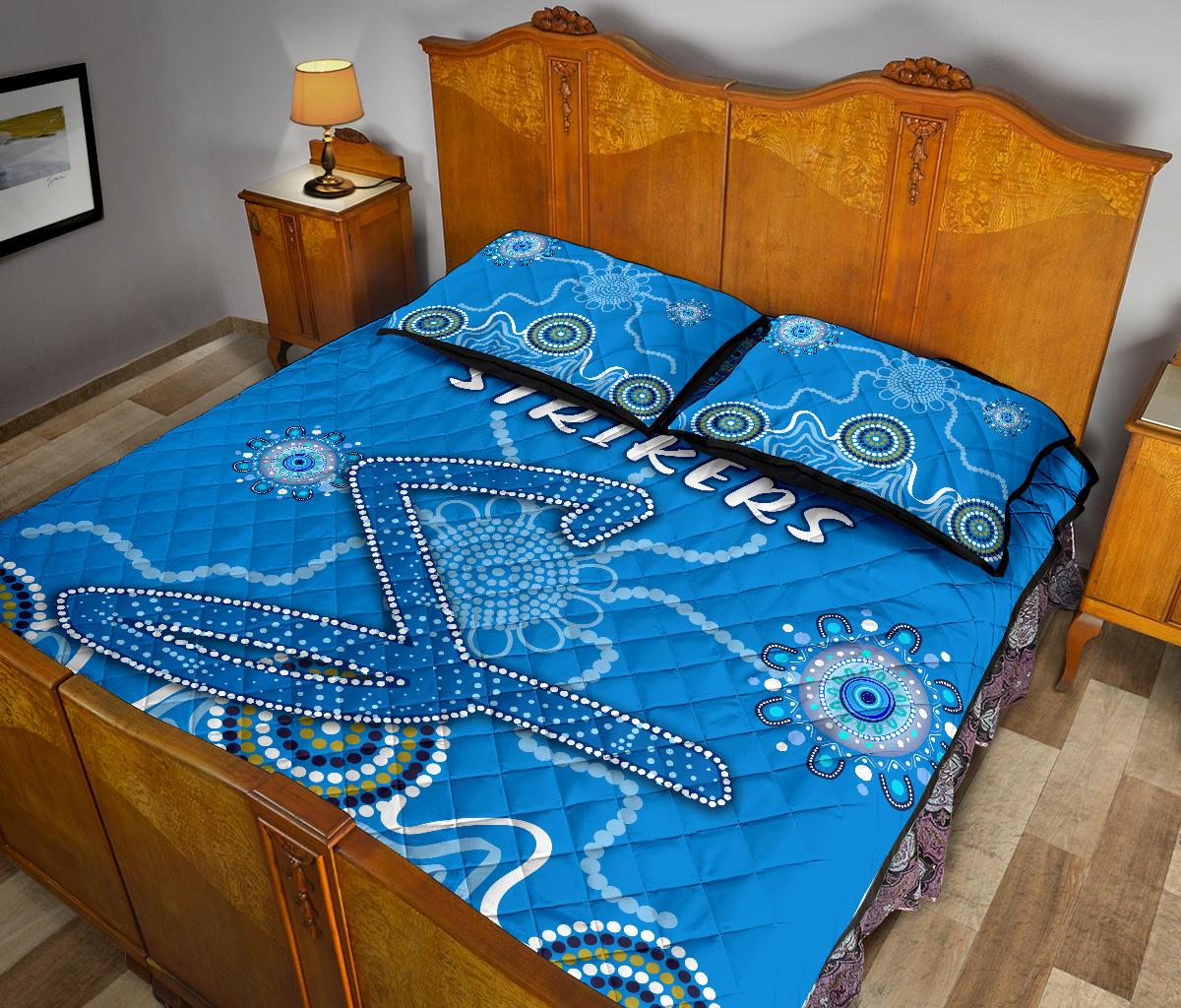 strikers-quilt-bed-set-indigenous-blue-energy