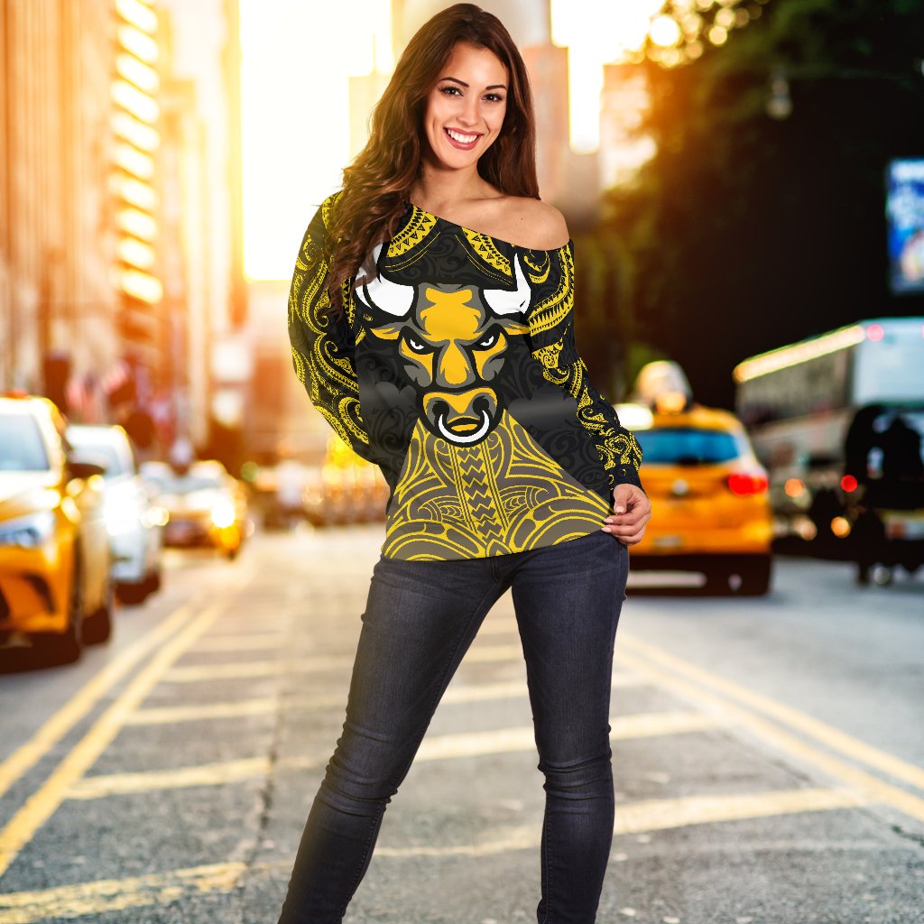 Aotearoa Maori Women Off Shoulder Sweater Taranaki Bulls - Vibe Hoodie